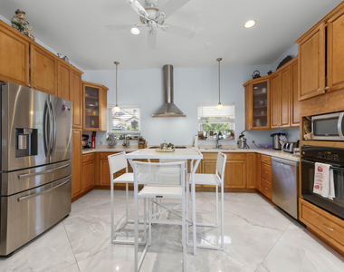 1516 Se 10th Street - Photo Thumbnail 10