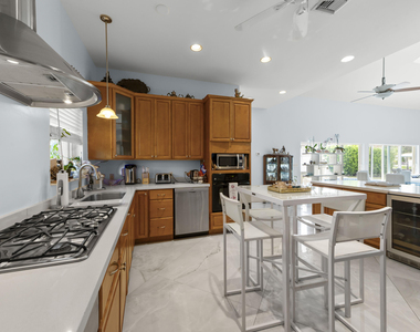 1516 Se 10th Street - Photo Thumbnail 9