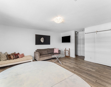 5505 N Ocean Boulevard - Photo Thumbnail 7