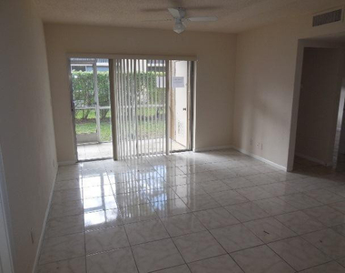 8393 Royal Palm Boulevard - Photo Thumbnail 4
