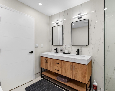 998 Sw 7th Street - Photo Thumbnail 46