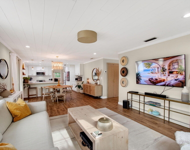 998 Sw 7th Street - Photo Thumbnail 21