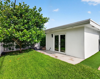 998 Sw 7th Street - Photo Thumbnail 66