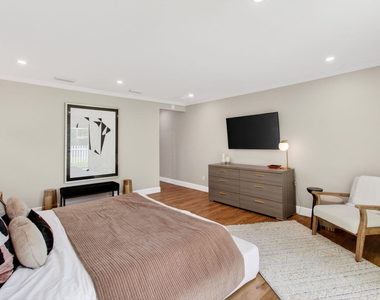 998 Sw 7th Street - Photo Thumbnail 78