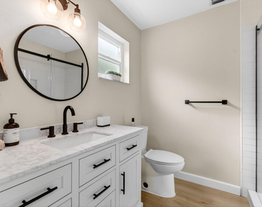 998 Sw 7th Street - Photo Thumbnail 14