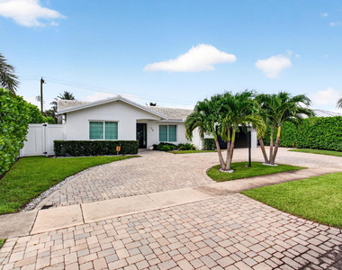 998 Sw 7th Street - Photo Thumbnail 1