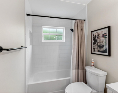 998 Sw 7th Street - Photo Thumbnail 38
