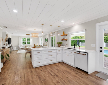 998 Sw 7th Street - Photo Thumbnail 74