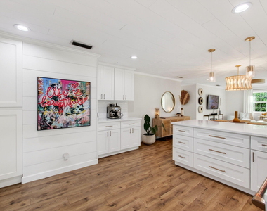 998 Sw 7th Street - Photo Thumbnail 26