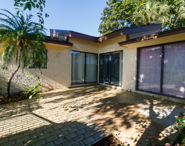 8197 Royal Palm Court - Photo Thumbnail 29