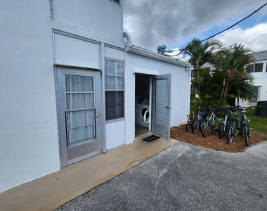 3000 Lake Osborne Drive - Photo Thumbnail 18