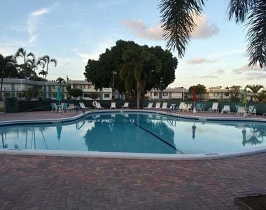 3000 Lake Osborne Drive - Photo Thumbnail 24
