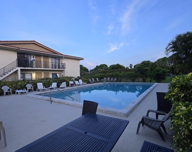 11188 Royal Palm Boulevard - Photo Thumbnail 18