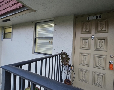 11188 Royal Palm Boulevard - Photo Thumbnail 17