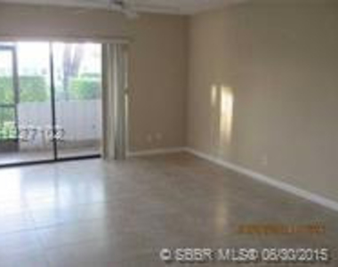 2570 Nw 89th Drive - Photo Thumbnail 7