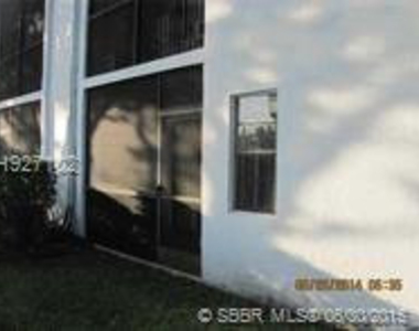 2570 Nw 89th Drive - Photo Thumbnail 6