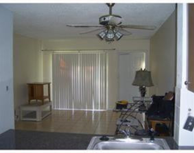 11458 Royal Palm Boulevard - Photo Thumbnail 7