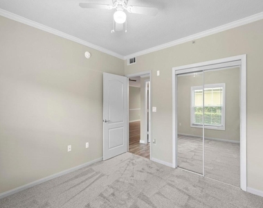 5095 Fairways Circle - Photo Thumbnail 14