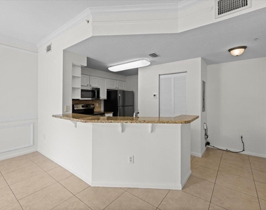 155 Galicia Way - Photo Thumbnail 4