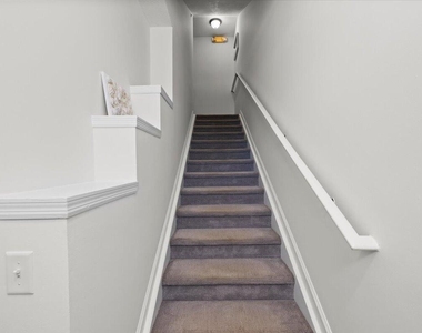 155 Galicia Way - Photo Thumbnail 18
