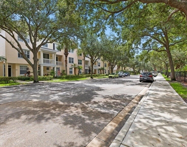 155 Galicia Way - Photo Thumbnail 21