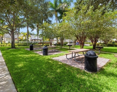155 Galicia Way - Photo Thumbnail 19