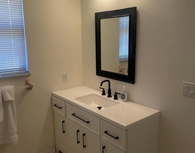 2322 Se Saint Lucie Boulevard - Photo Thumbnail 10