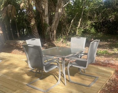 2322 Se Saint Lucie Boulevard - Photo Thumbnail 12