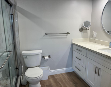 1523 E Hillsboro Boulevard - Photo Thumbnail 30
