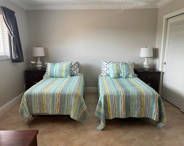 1523 E Hillsboro Boulevard - Photo Thumbnail 31