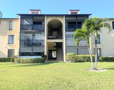 811 Sky Pine Way - Photo Thumbnail 16