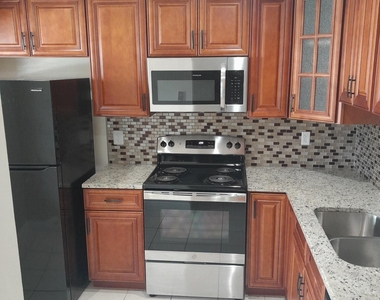 9311 E Heather Lane - Photo Thumbnail 5