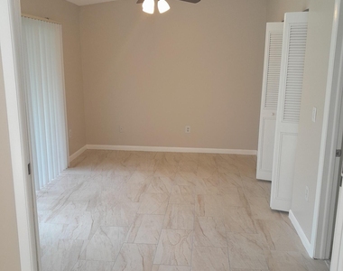 9311 E Heather Lane - Photo Thumbnail 3