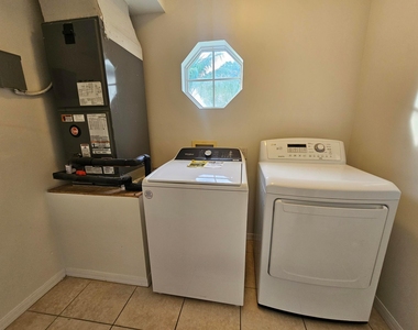 162 Sw Grimaldo Terrace - Photo Thumbnail 10