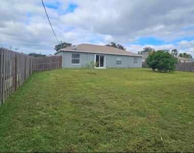 162 Sw Grimaldo Terrace - Photo Thumbnail 12