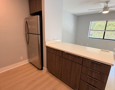 1273 Ne 38th Street - Photo Thumbnail 5
