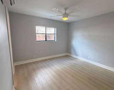 1273 Ne 38th Street - Photo Thumbnail 7