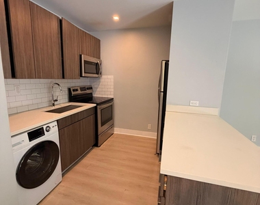 1273 Ne 38th Street - Photo Thumbnail 3