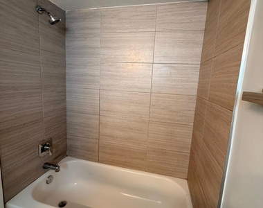 1273 Ne 38th Street - Photo Thumbnail 10