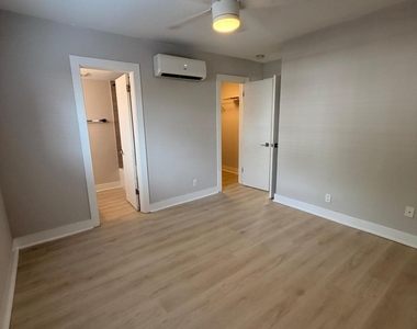 1273 Ne 38th Street - Photo Thumbnail 5