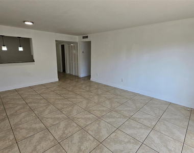 15205 Ne 6th Avenue - Photo Thumbnail 9