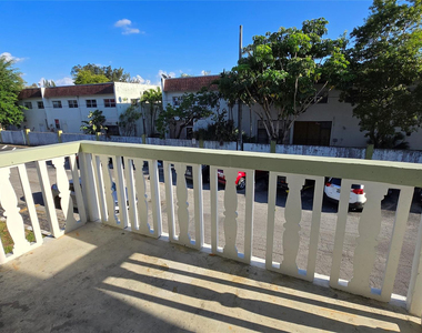 15205 Ne 6th Avenue - Photo Thumbnail 8