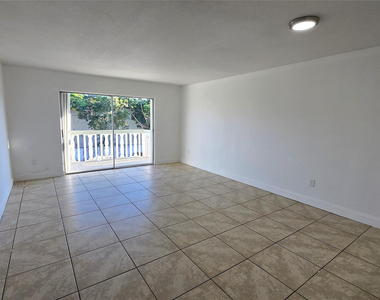 15205 Ne 6th Avenue - Photo Thumbnail 6