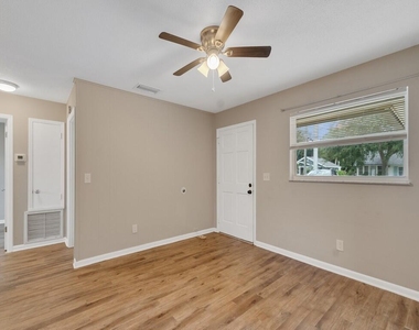 2036 19th Street - Photo Thumbnail 8