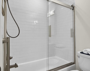 235 Sunrise Avenue - Photo Thumbnail 17