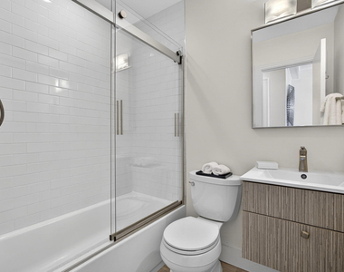 235 Sunrise Avenue - Photo Thumbnail 15