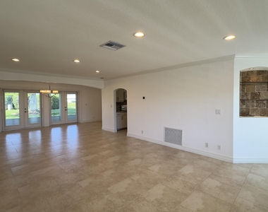 1108 W Ocean Avenue - Photo Thumbnail 18