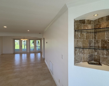 1108 W Ocean Avenue - Photo Thumbnail 19