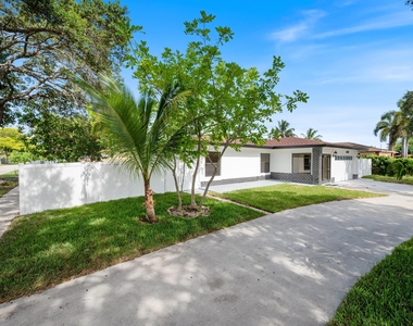 8201 Nw 67th Avenue - Photo Thumbnail 23