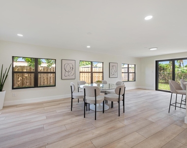 8201 Nw 67th Avenue - Photo Thumbnail 8